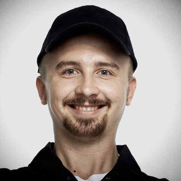 https://carpenter.ferrerasconstruction.com/wp-content/uploads/2018/09/our_team_03.jpg